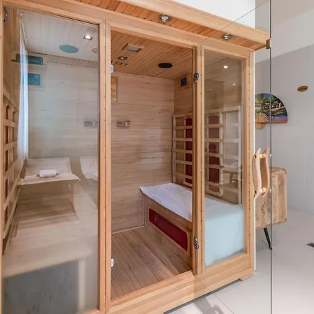 Hotiday Collection - Mediterranee 호텔 4*