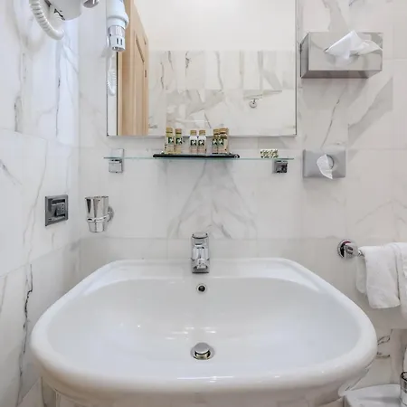 Hotiday Collection - Mediterranee Szálloda Alassio