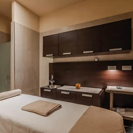 Hotiday Collection - Mediterranee Szálloda