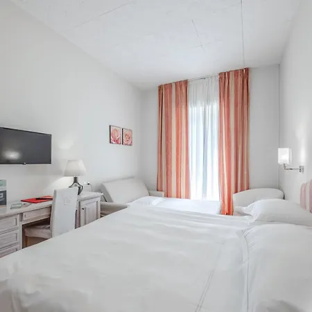 Hotiday Collection - Mediterranee Hotell