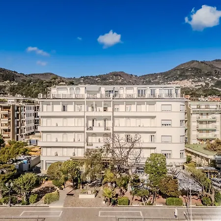 Hotiday Collection - Mediterranee Hotell Alassio