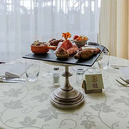 Hotiday Collection - Mediterranee ホテル 4*