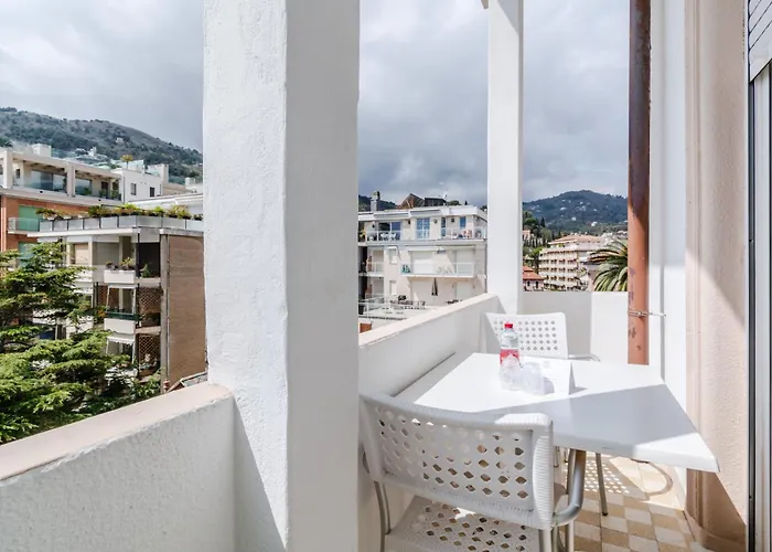 Hotiday Collection - Mediterranee Hotell 4*