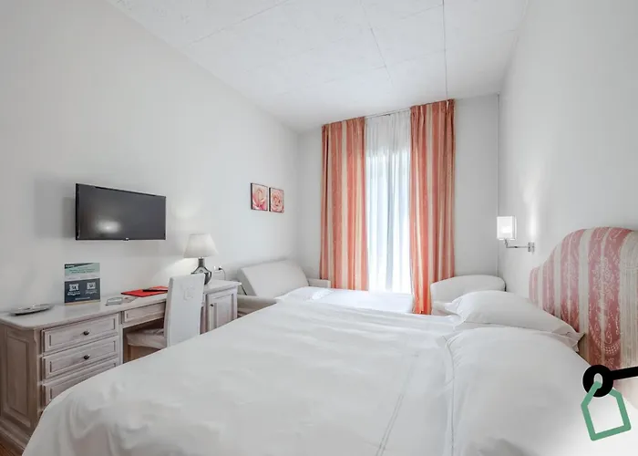 Hotiday Collection - Mediterranee Hotell