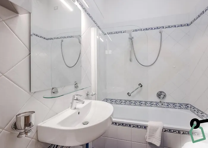 Hotiday Collection - Mediterranee Hotell